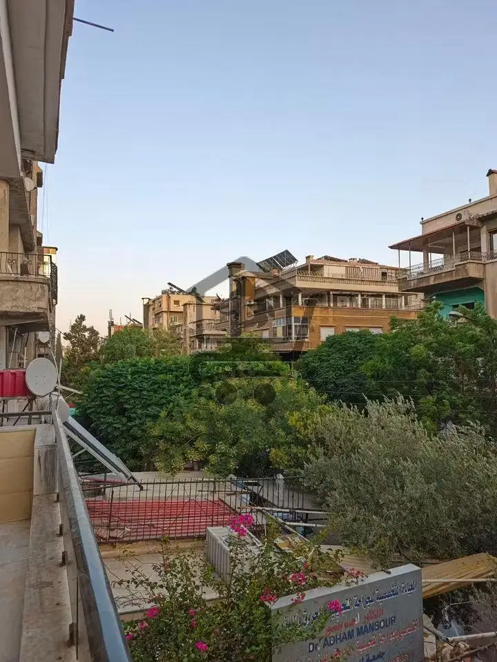 للبيع شقة بمنطقة المزرعة - الصورة 2