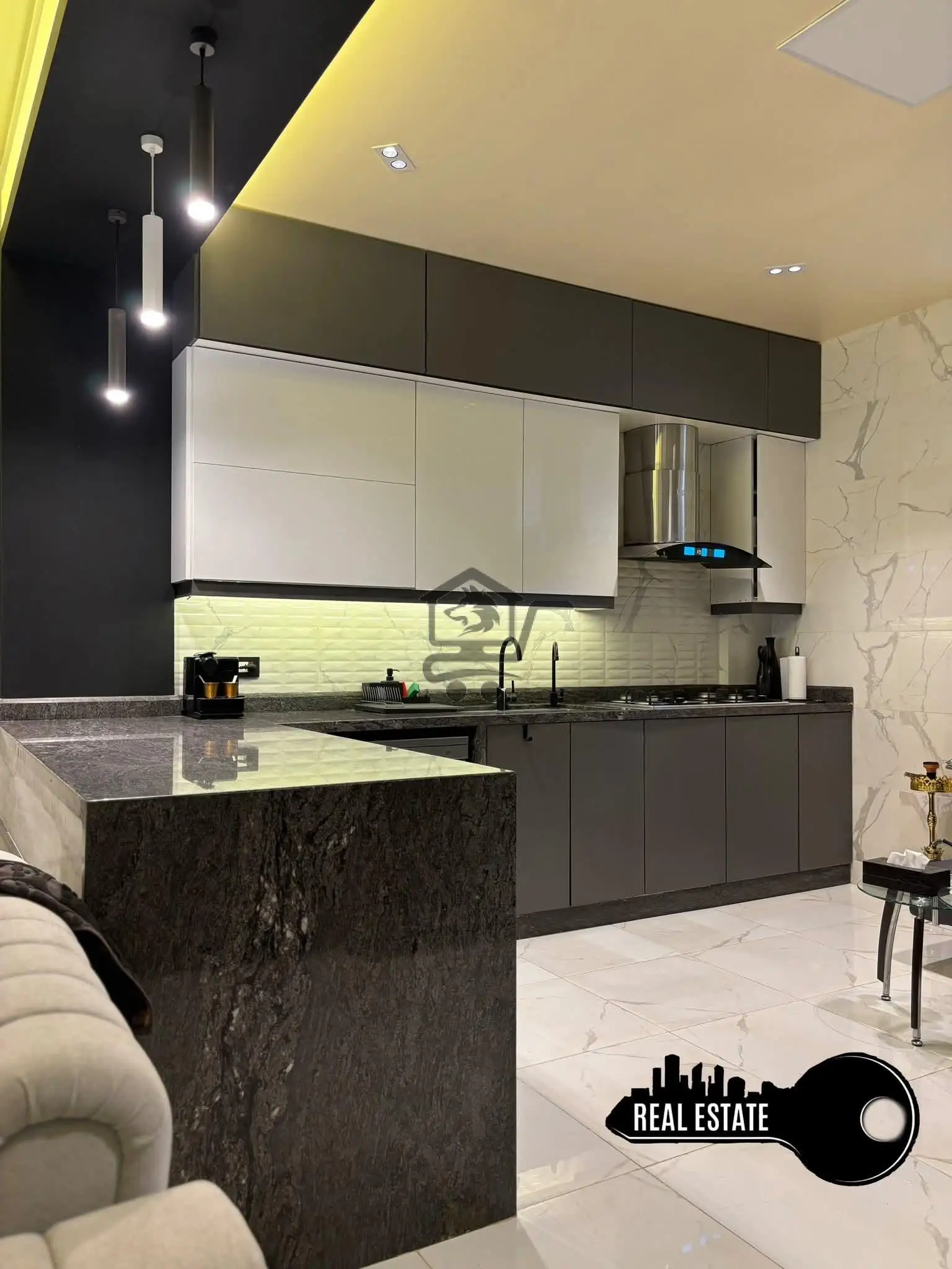 شقة بإكساء وفرش سوبر ديلوكس - الصورة 2