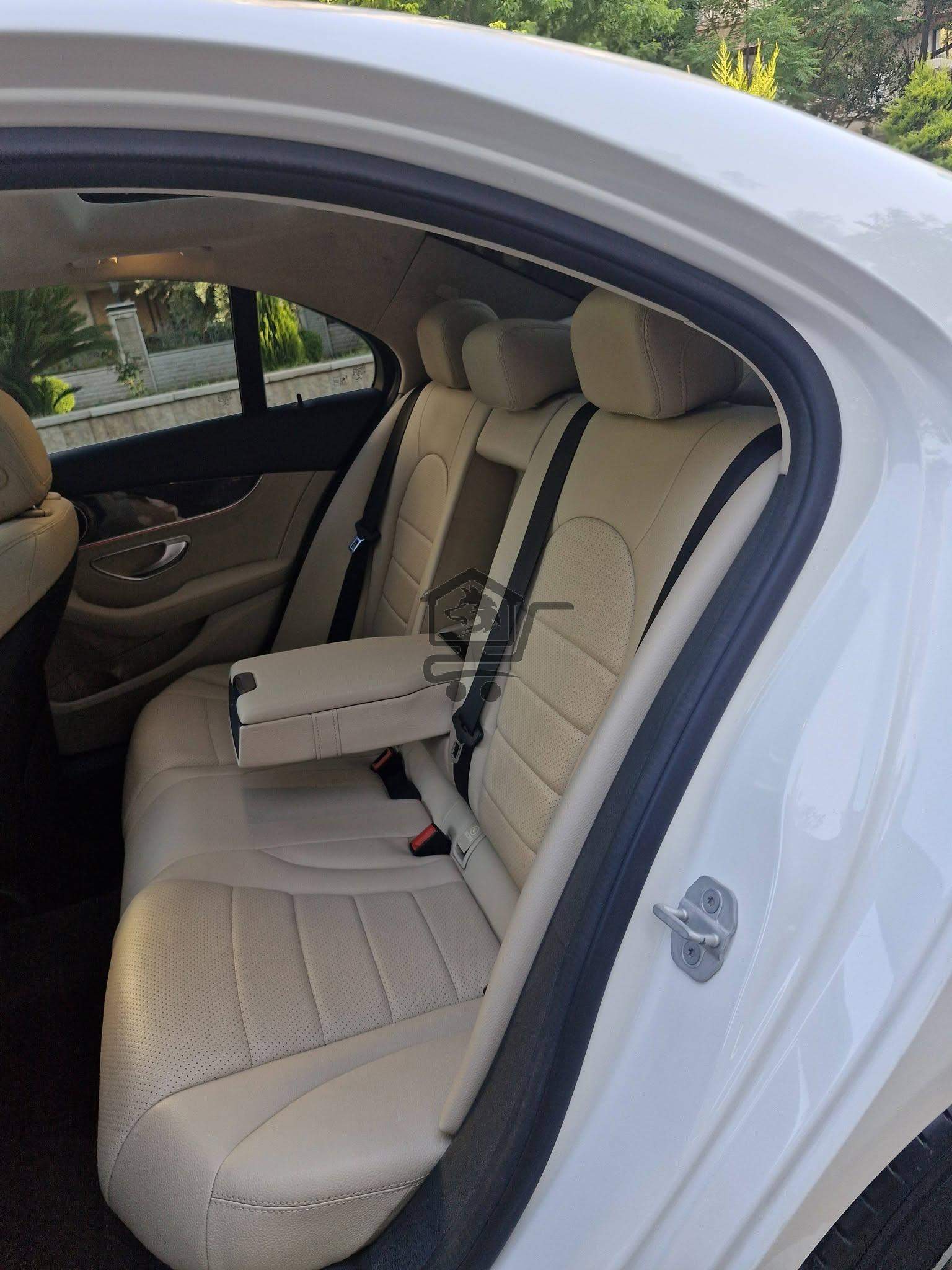 Mercedes-Benz C300 2016 - الصورة 9