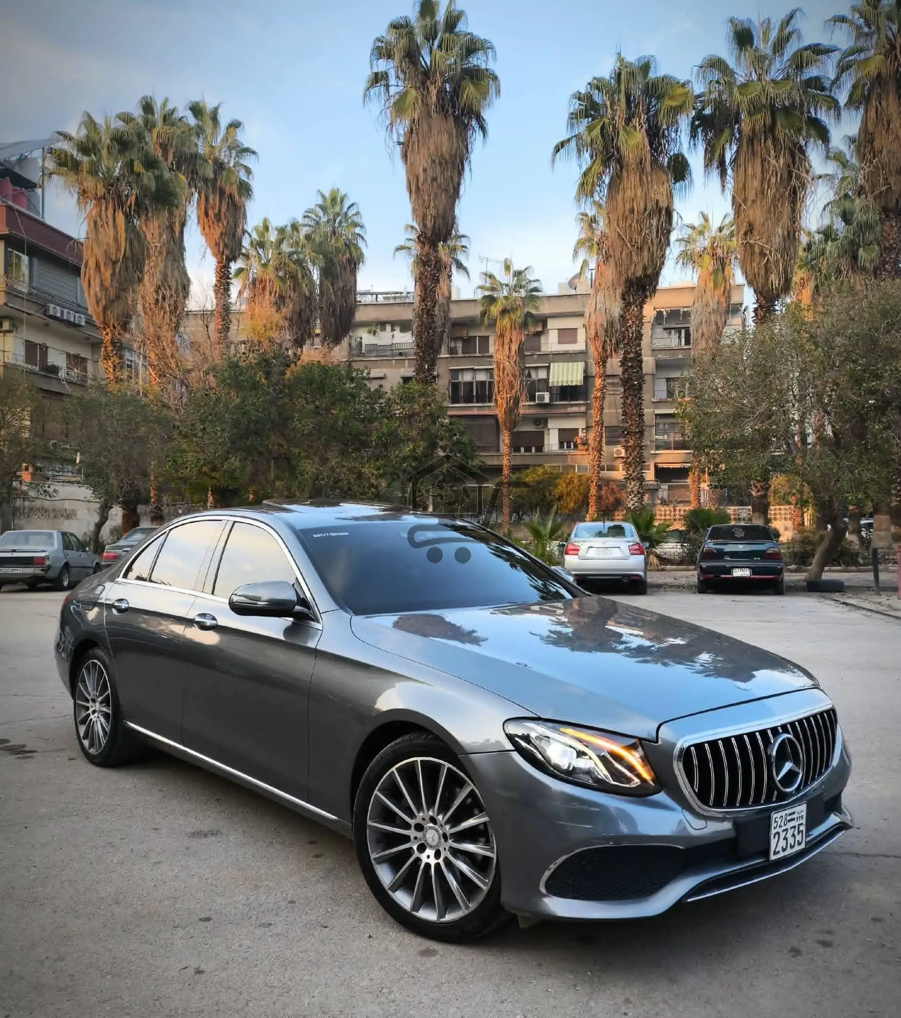 Mercedes E300 - الصورة 9