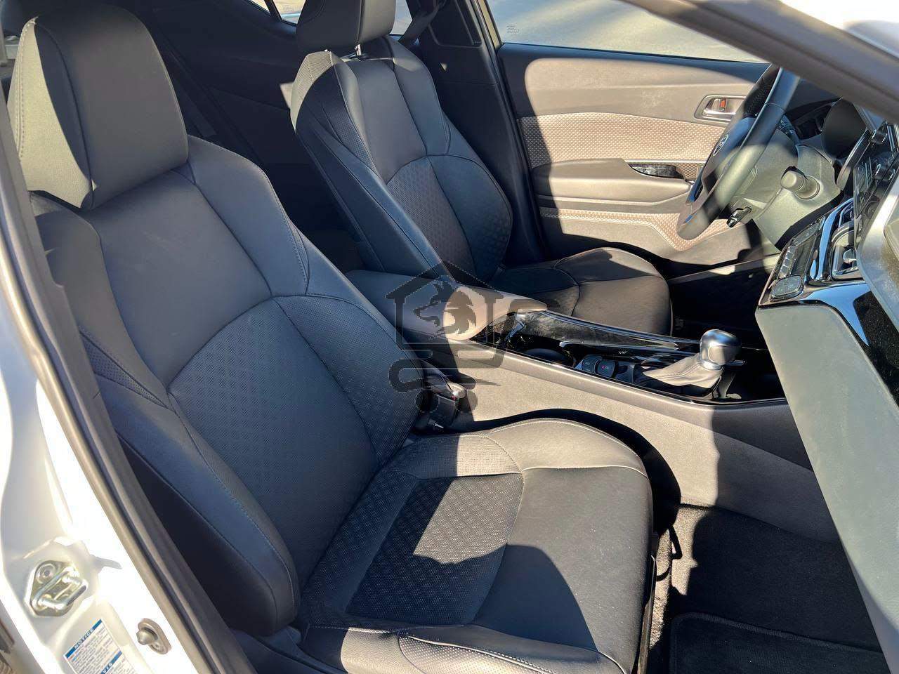 Toyota C-HR 2023 - الصورة 8