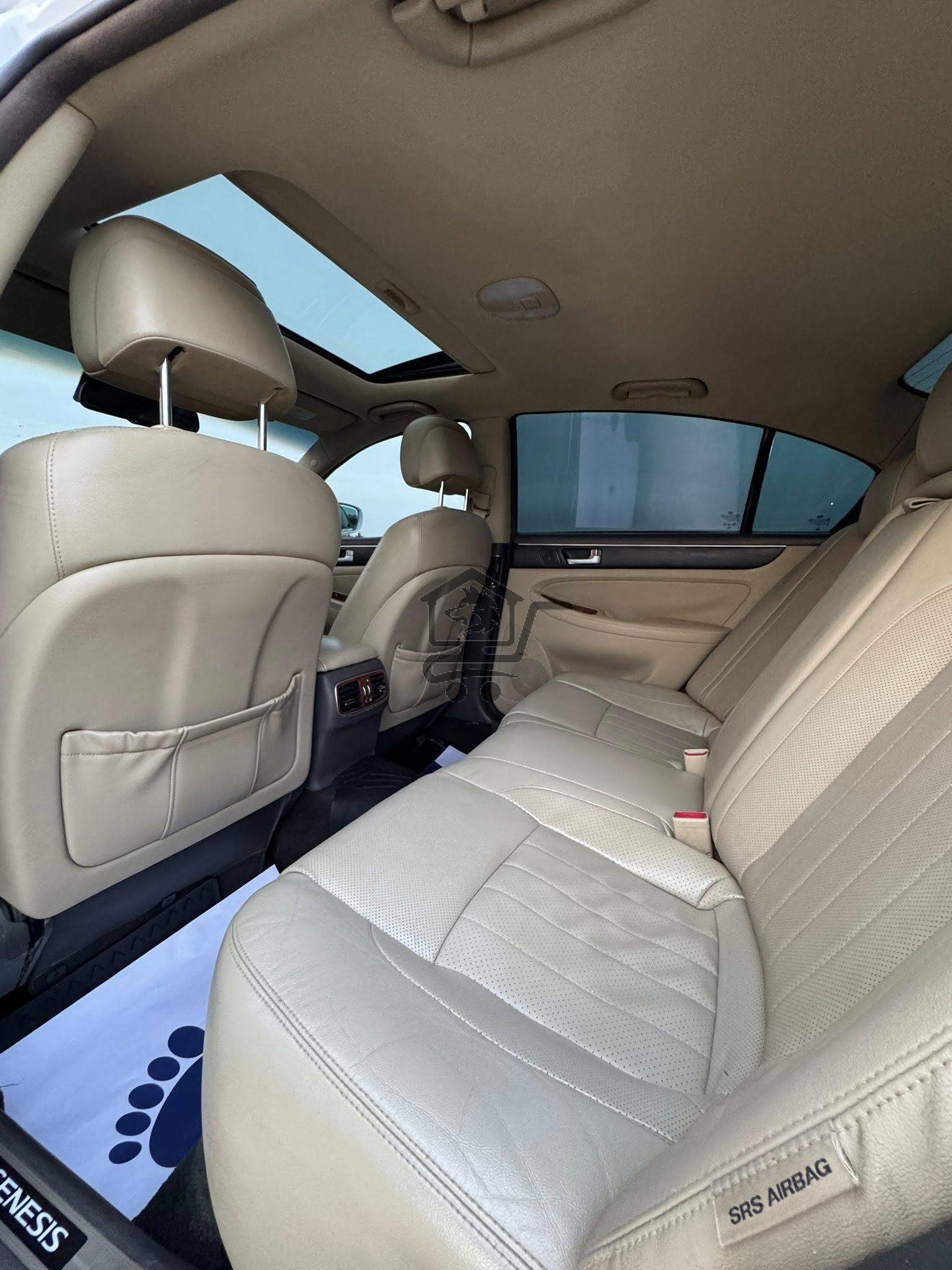 Hyundai Genesis 2014 - الصورة 10