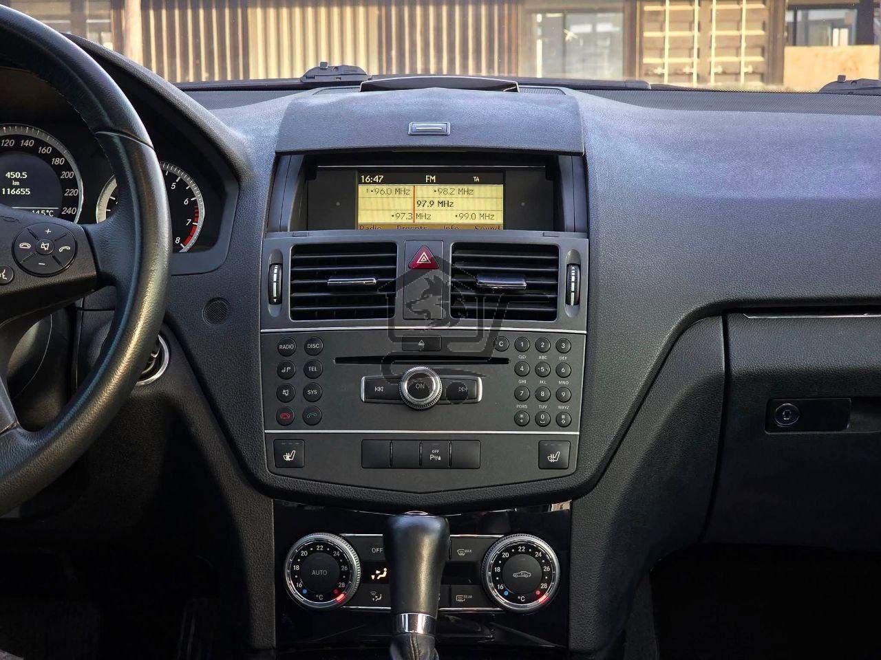 MERCEDES BENZ C200 - الصورة 9