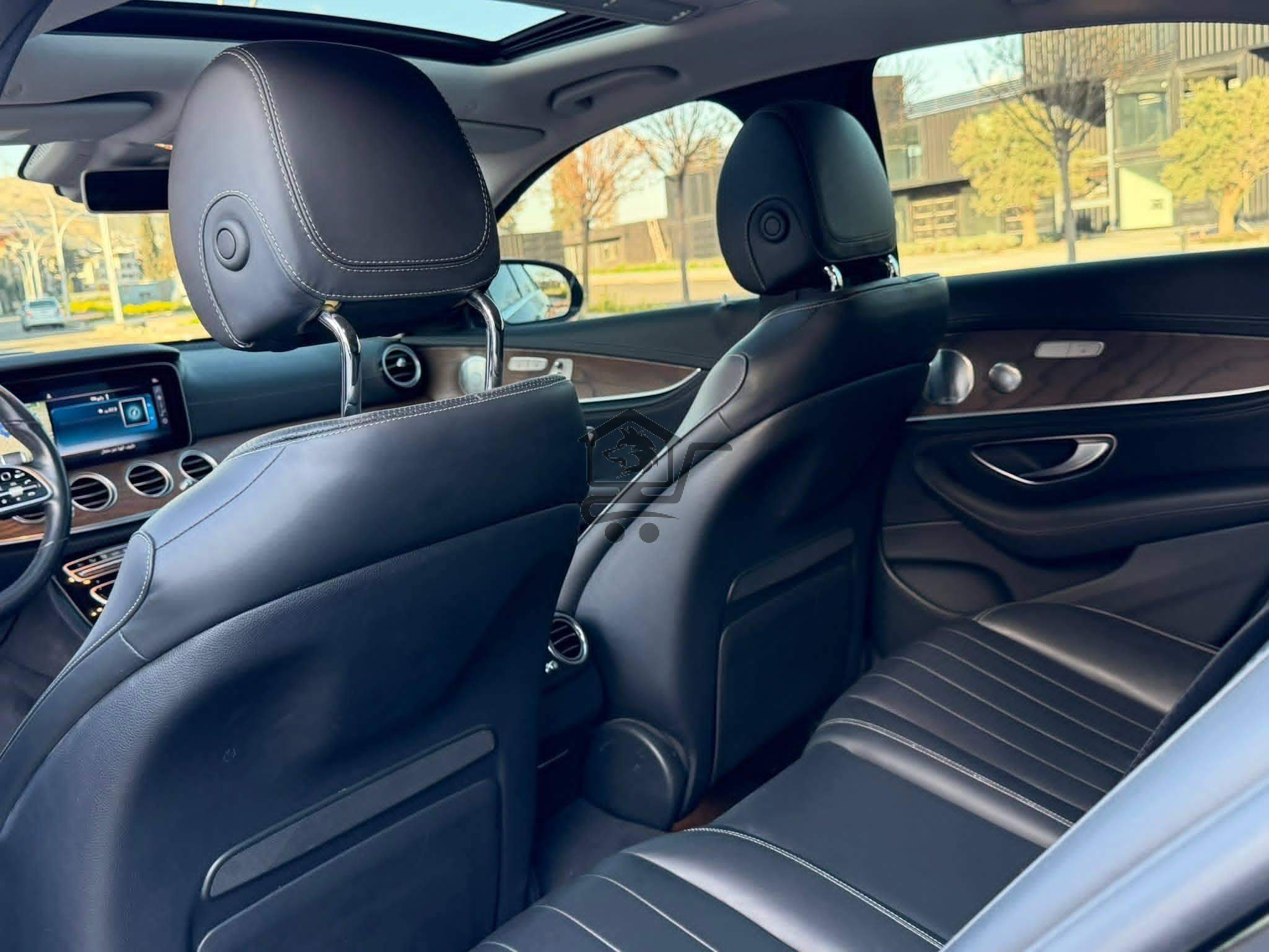 Mercedes-Benz E300 2019 - الصورة 10