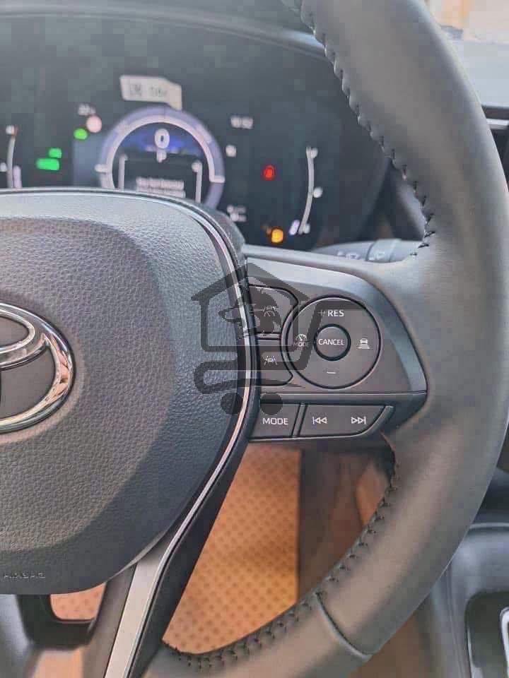Toyota Corolla Hybrid - الصورة 7