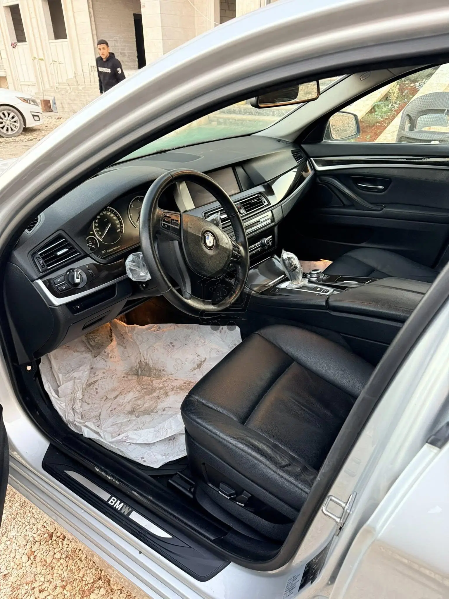 بي ام دبليو  520d 2011 - الصورة 5