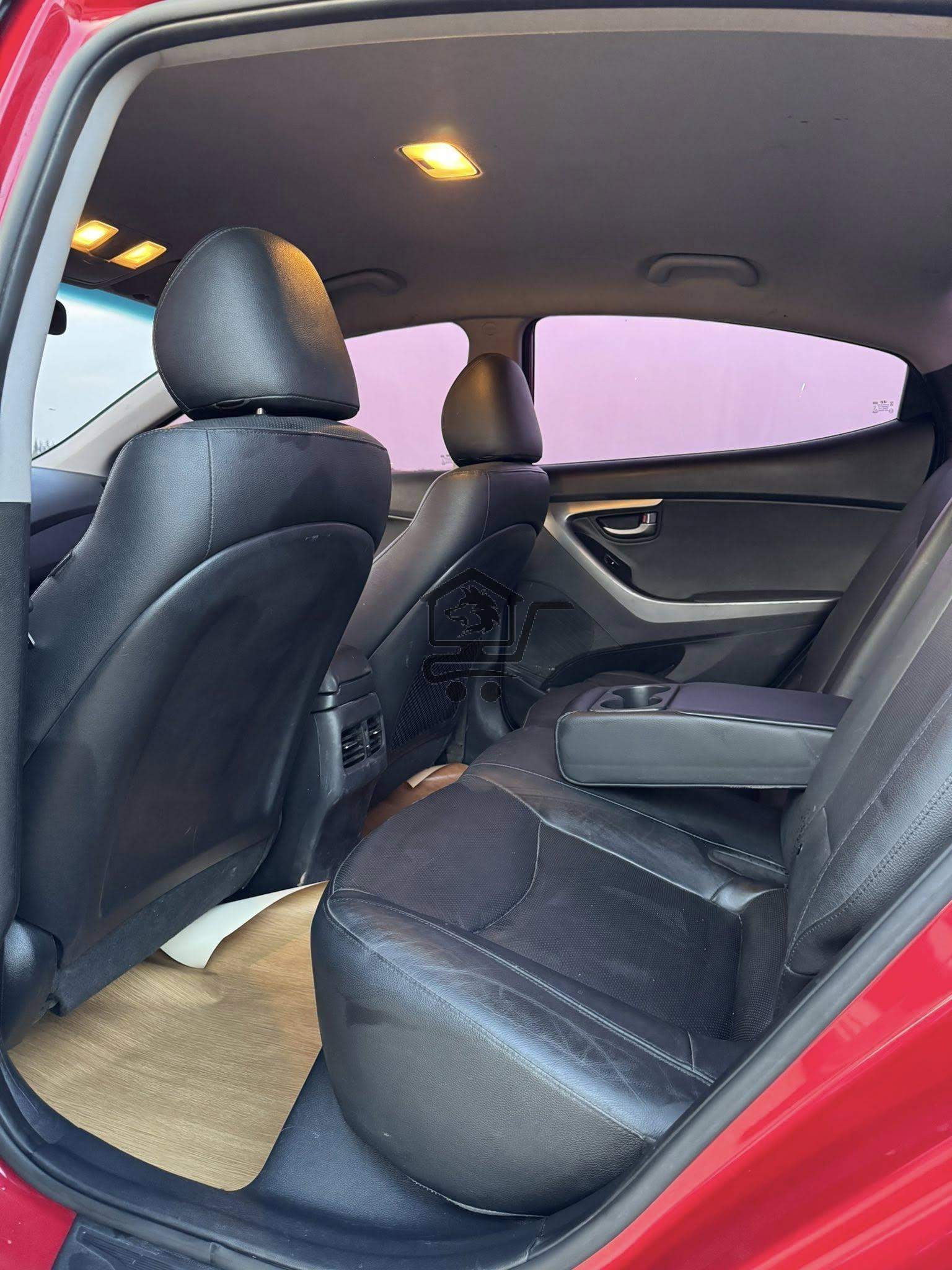 Hyundai Avante 2016 - الصورة 9