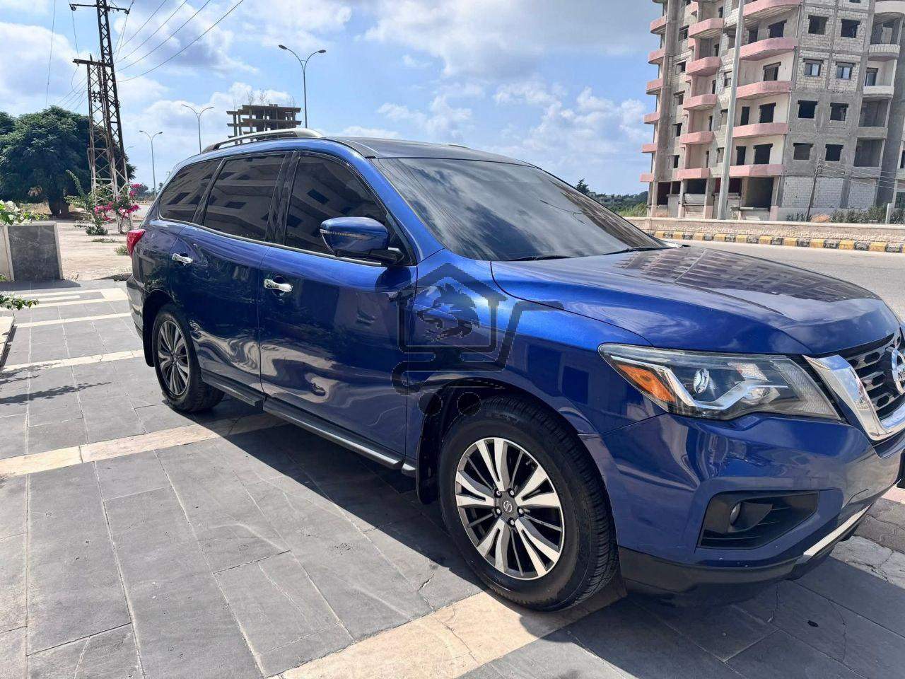 Nissan Pathfinder 2017 - الصورة 3