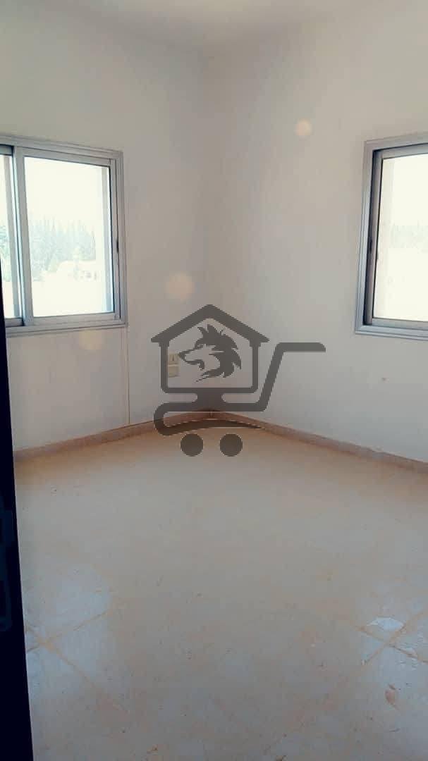 شقة بإكساء وخدمات جيدة - الصورة 6