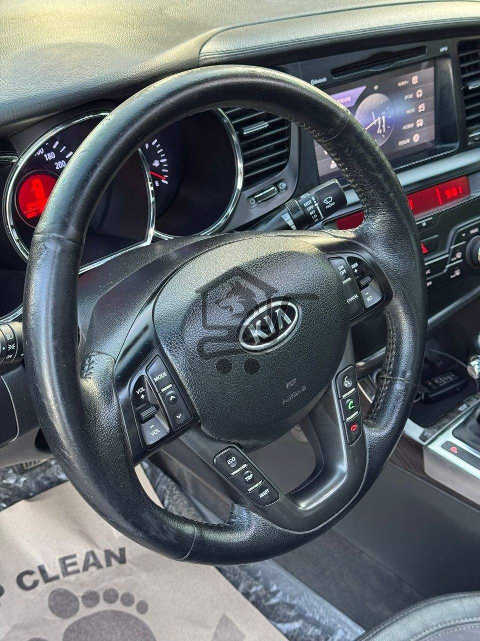 Kia Optima 2011 - الصورة 7