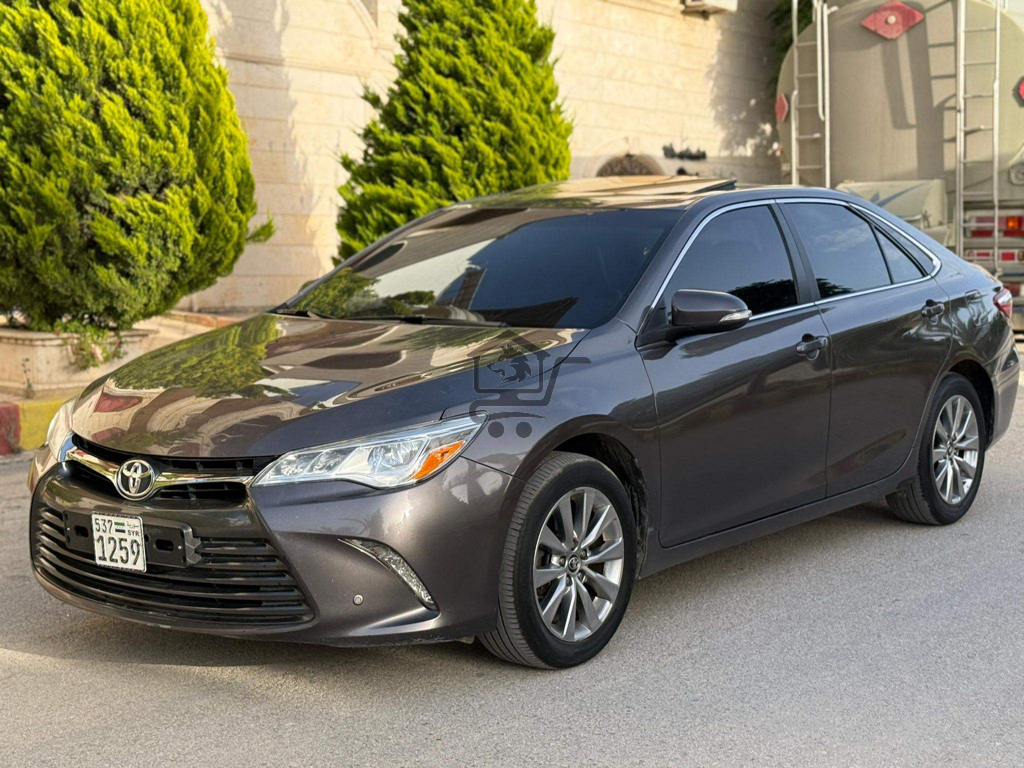 Toyota Camry 2015 - الصورة 1