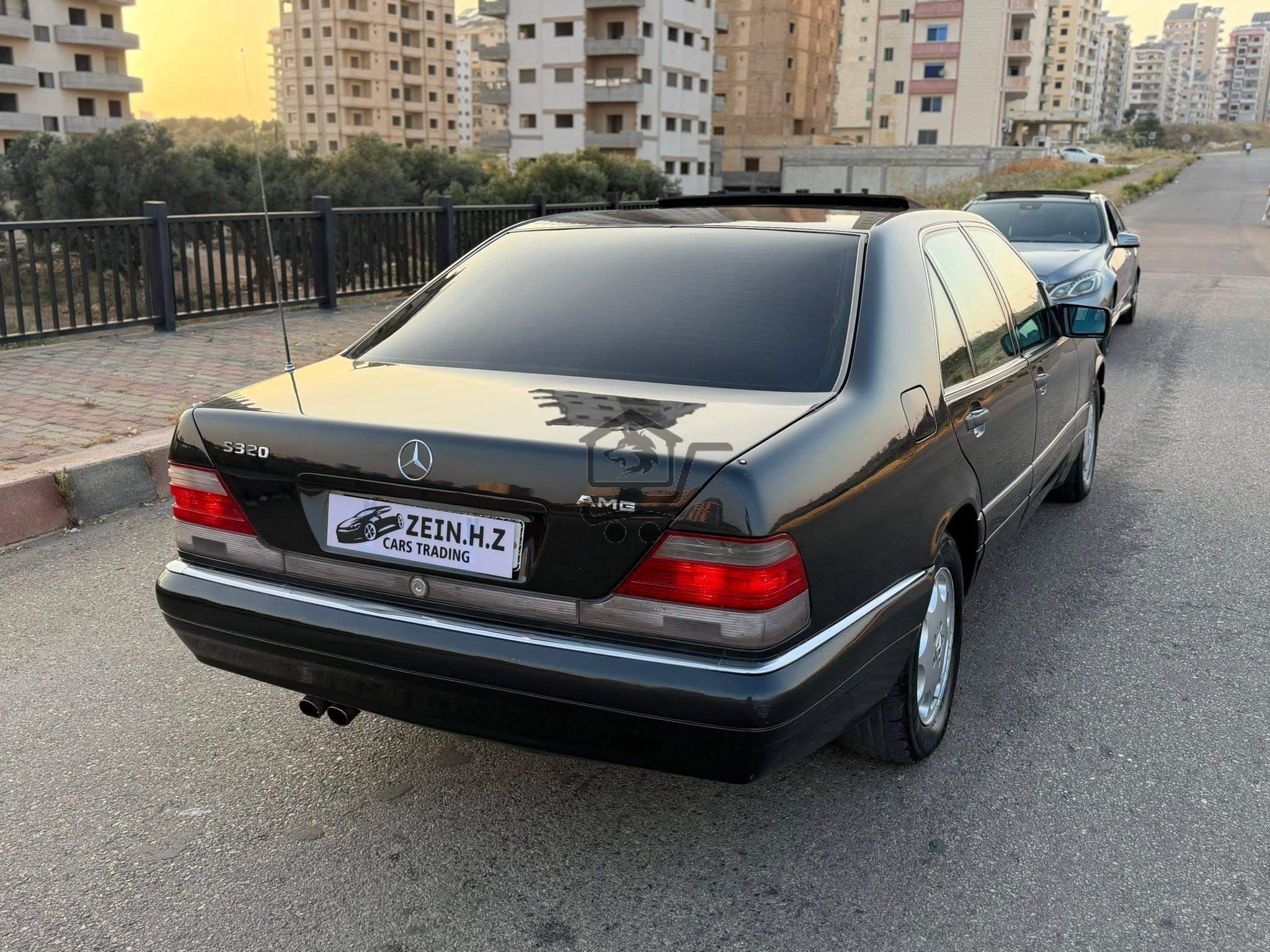 Mercedes-Benz S320 - الصورة 2