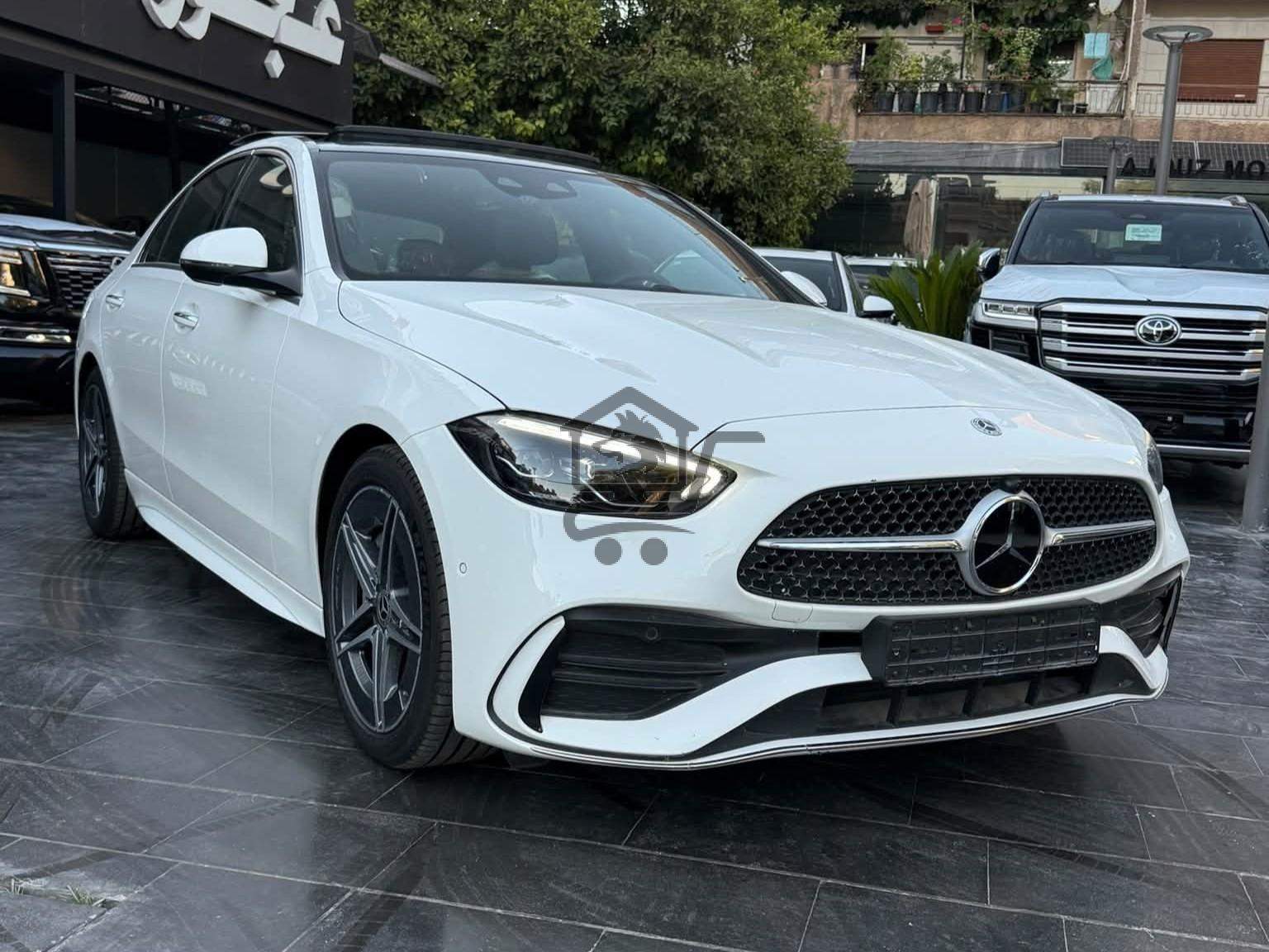 Mercedes-Benz C200 AMG - الصورة 3