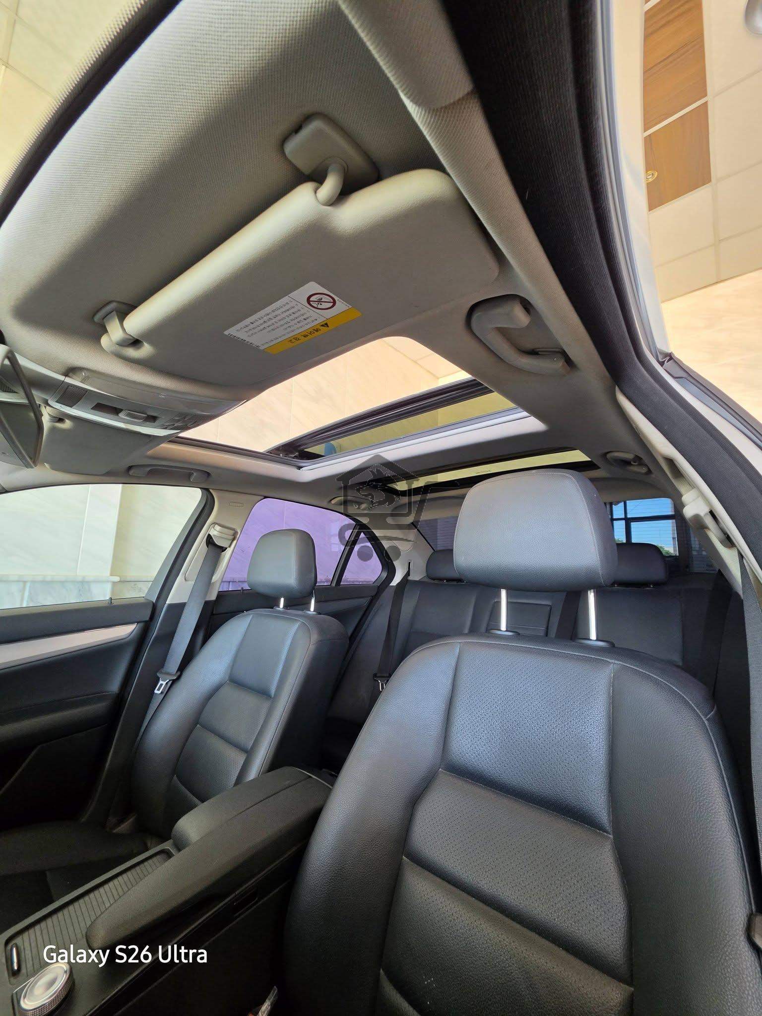 Mercedes C200 2011 - الصورة 9