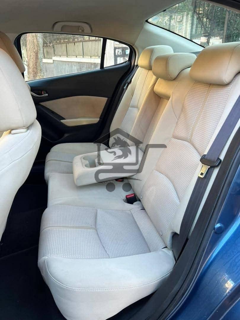 Mazda Zoom 3 - الصورة 10