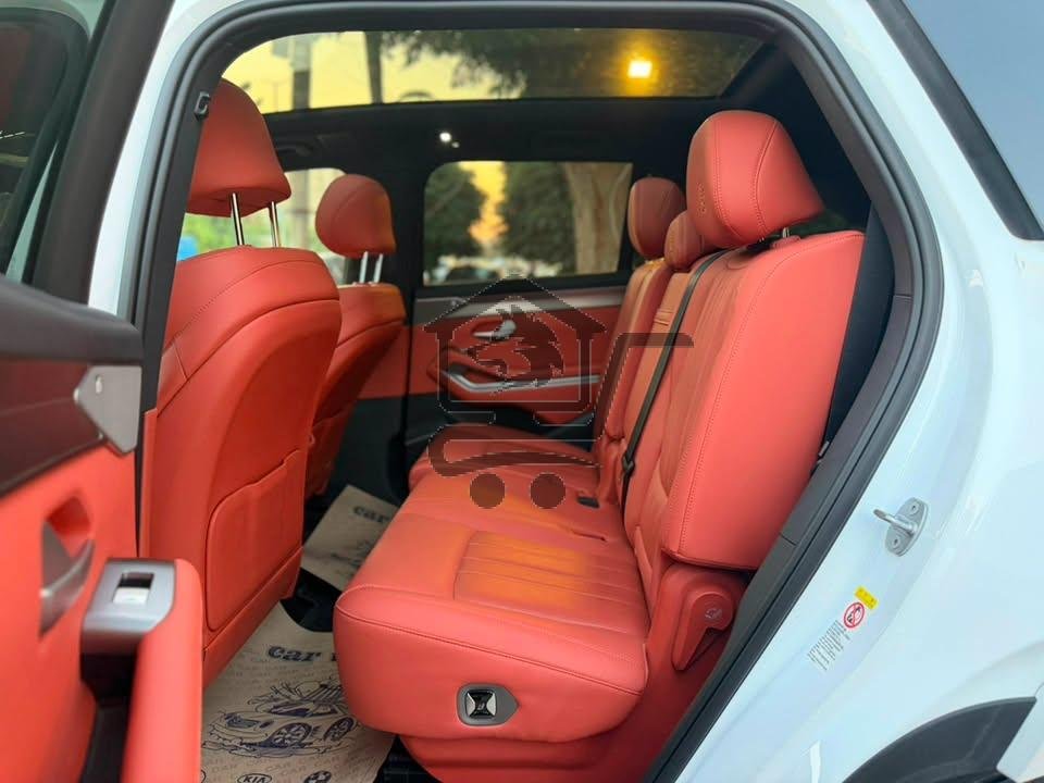 BYD Tang L DM-i - الصورة 10