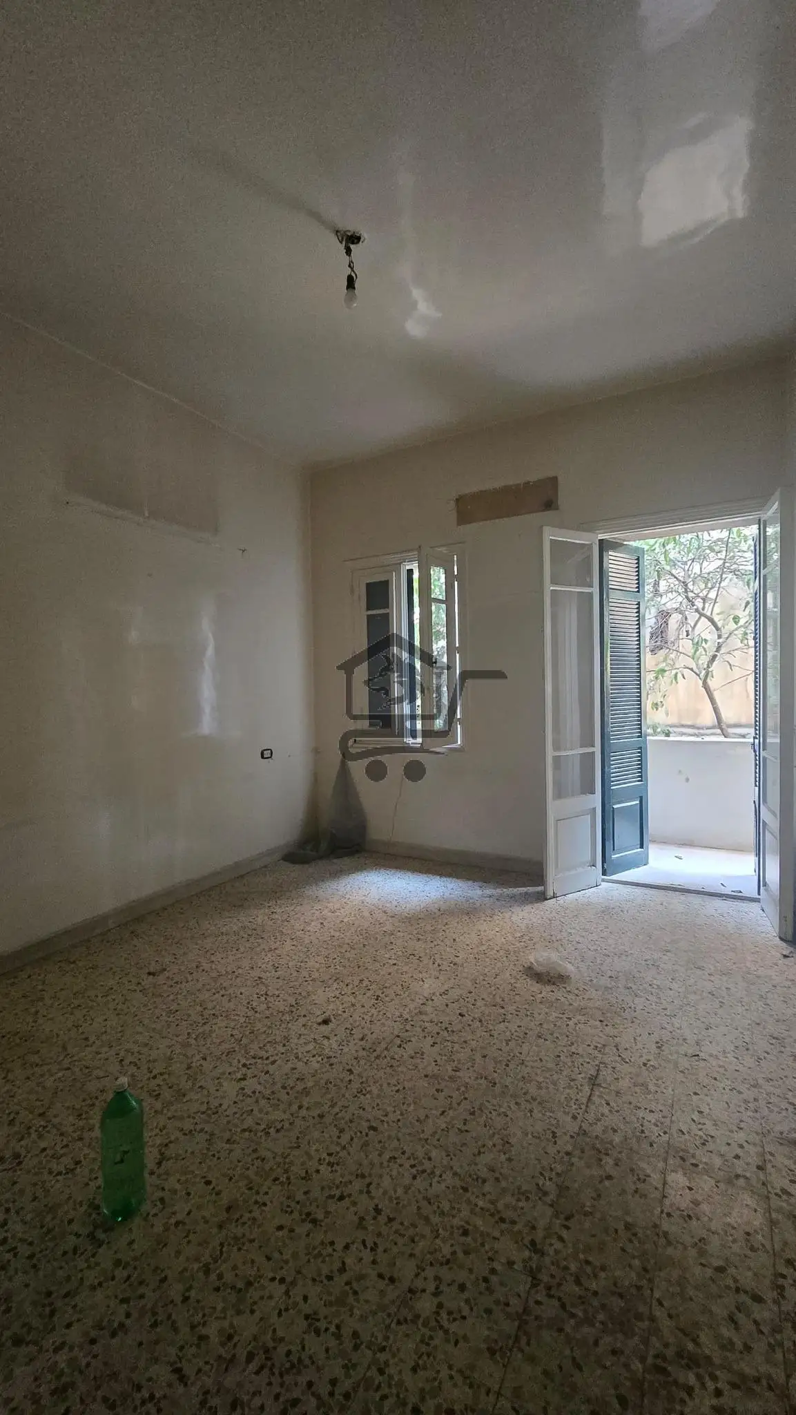 منزل يصلح للسكن او لأي مشروع تجاري او مكتب هندسي - الصورة 4