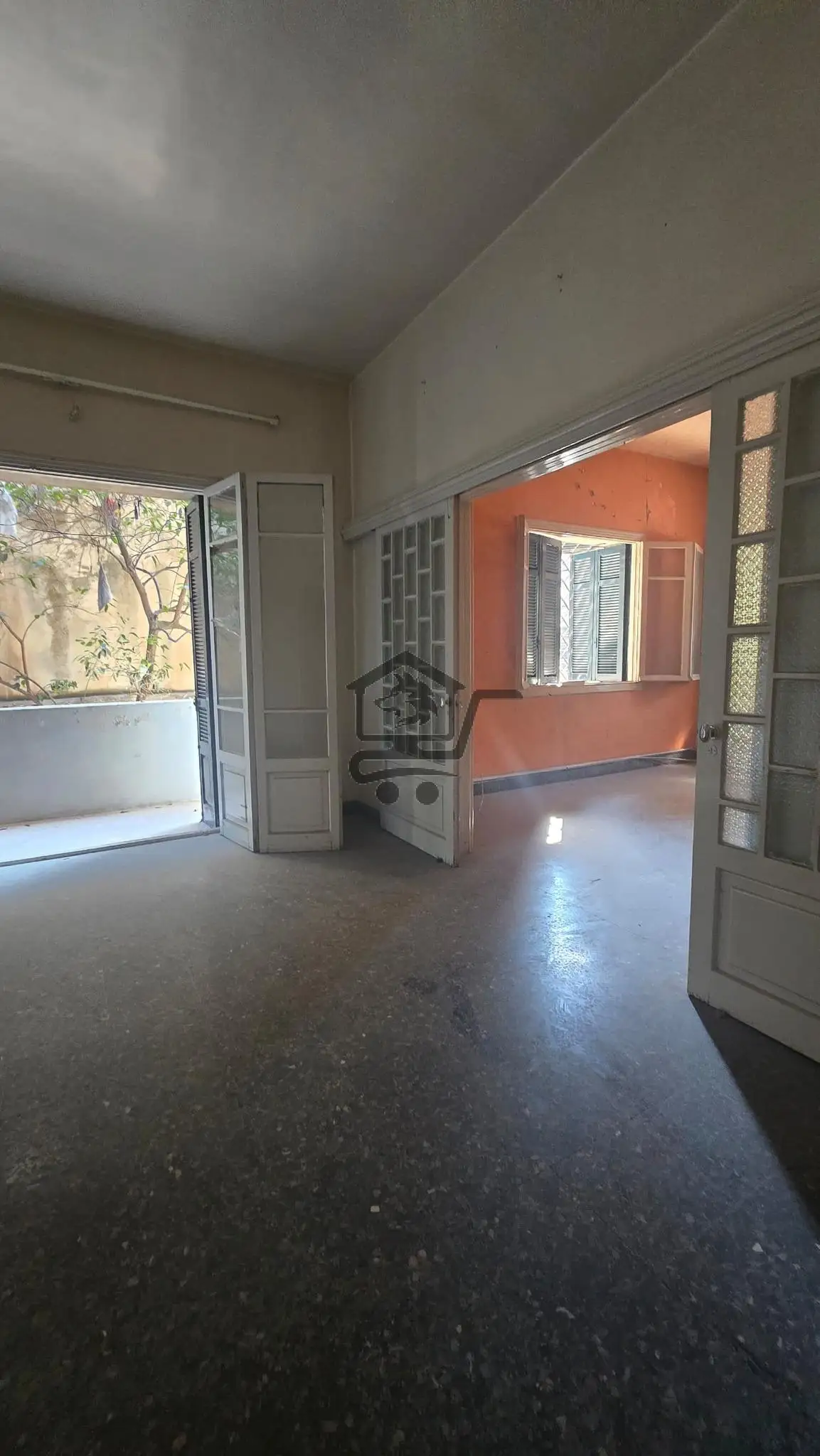 منزل يصلح للسكن او لأي مشروع تجاري او مكتب هندسي - الصورة 3