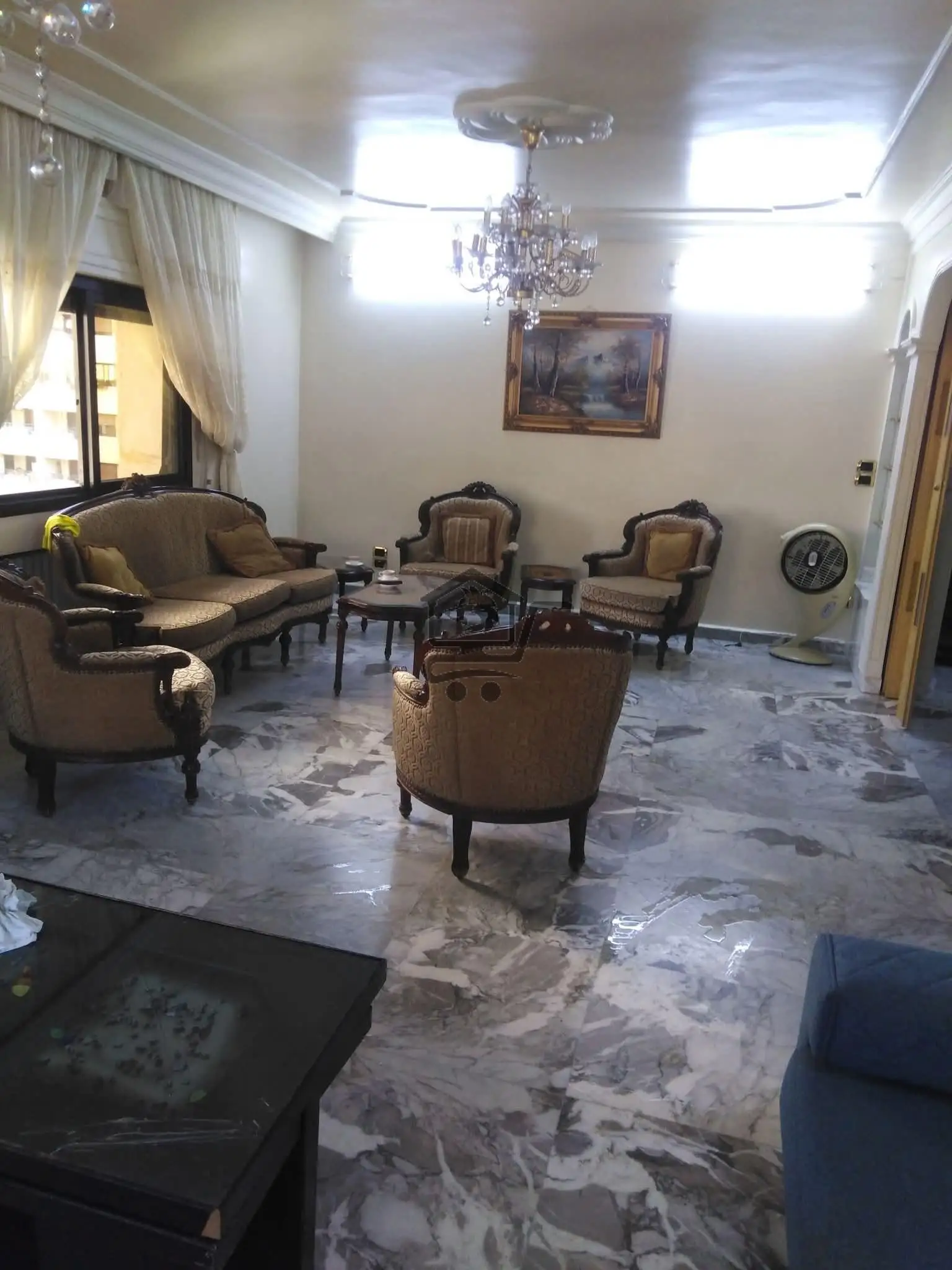 شقة مفروشة بكسوة جيدة - الصورة 3