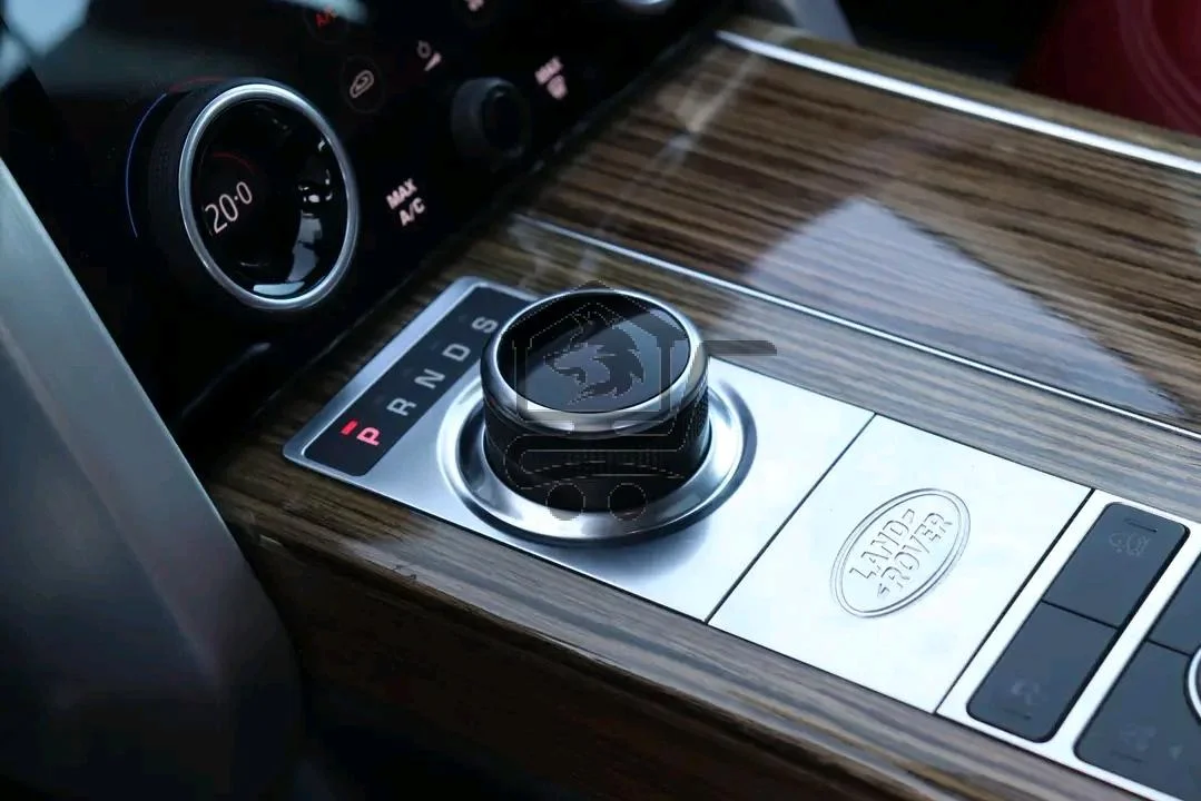 Range Rover Vogue HSE - الصورة 6