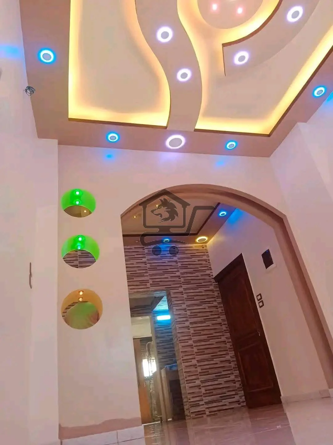 للبيع شقة أنيقة ومرتبة بكسوة عصرية سوبر ديلوكس - الصورة 5