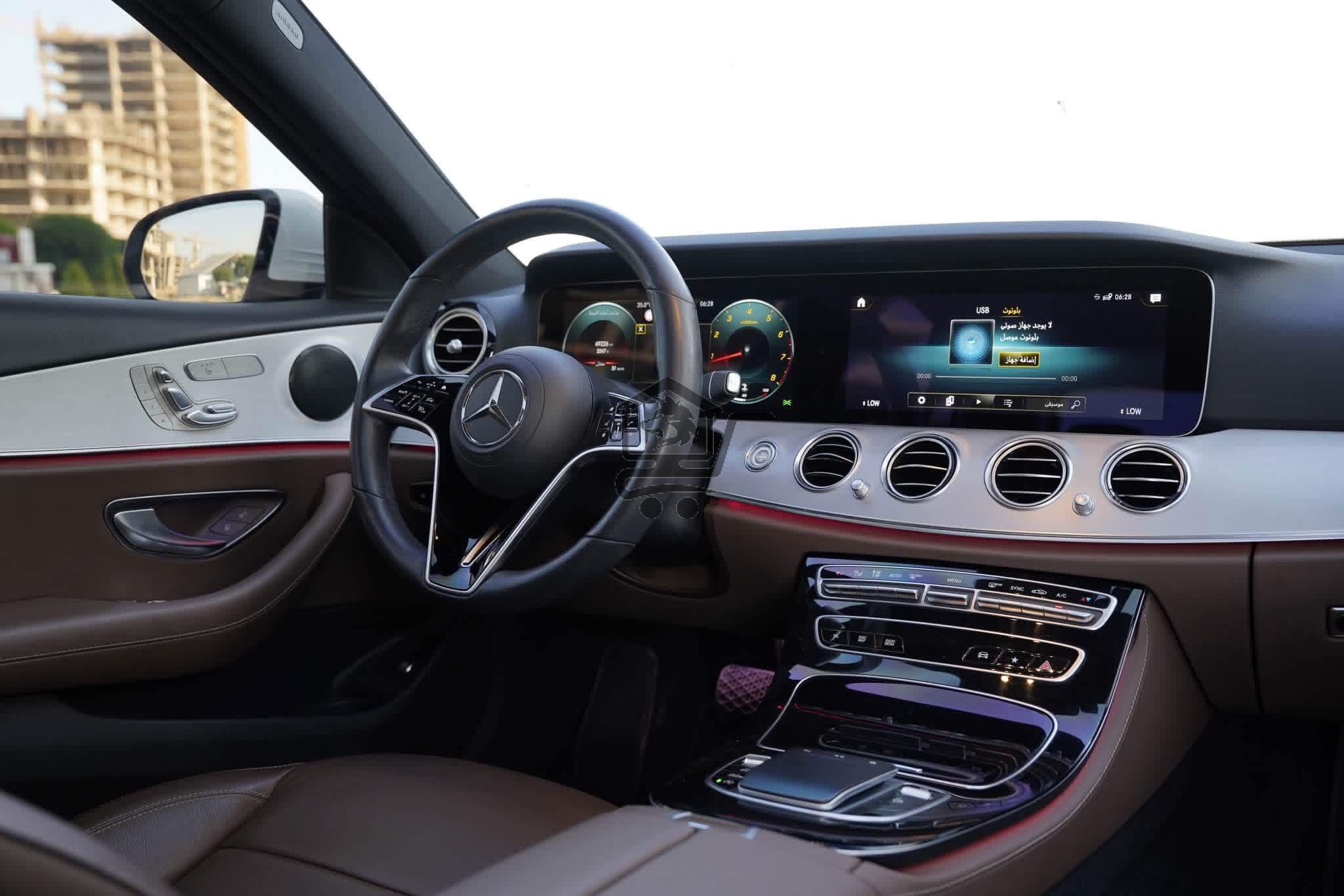 Mercedes - الصورة 2