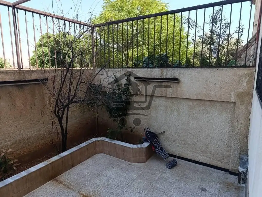 شقة ارضية بإطلالة رائعة - الصورة 1