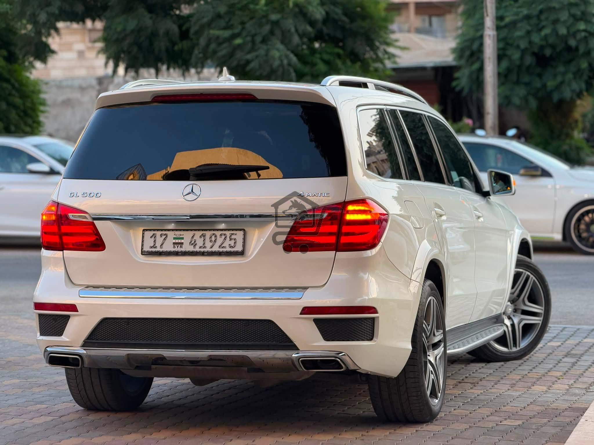 Mercedes-Benz GL500 2015 - الصورة 2
