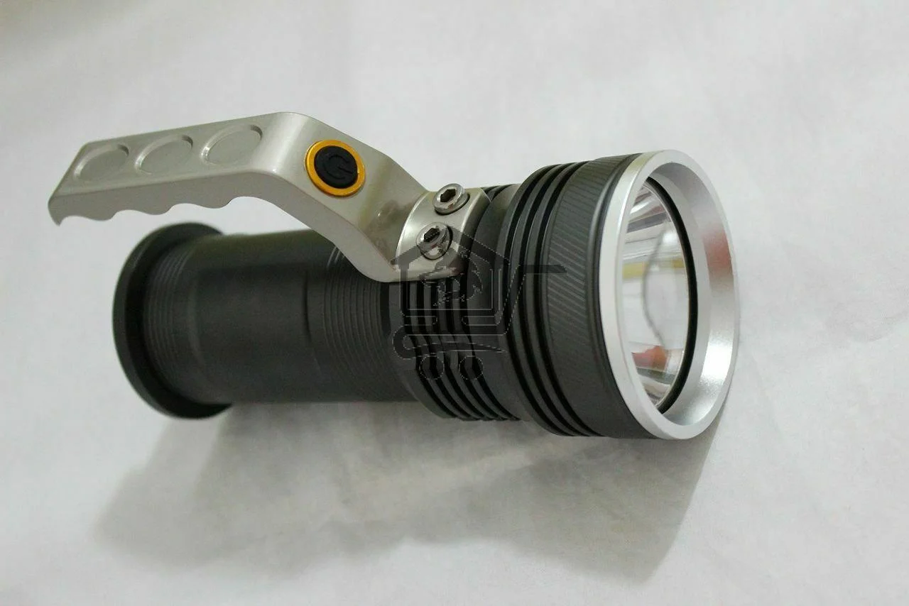 الكشاف المحمول الخارق - الصورة 1