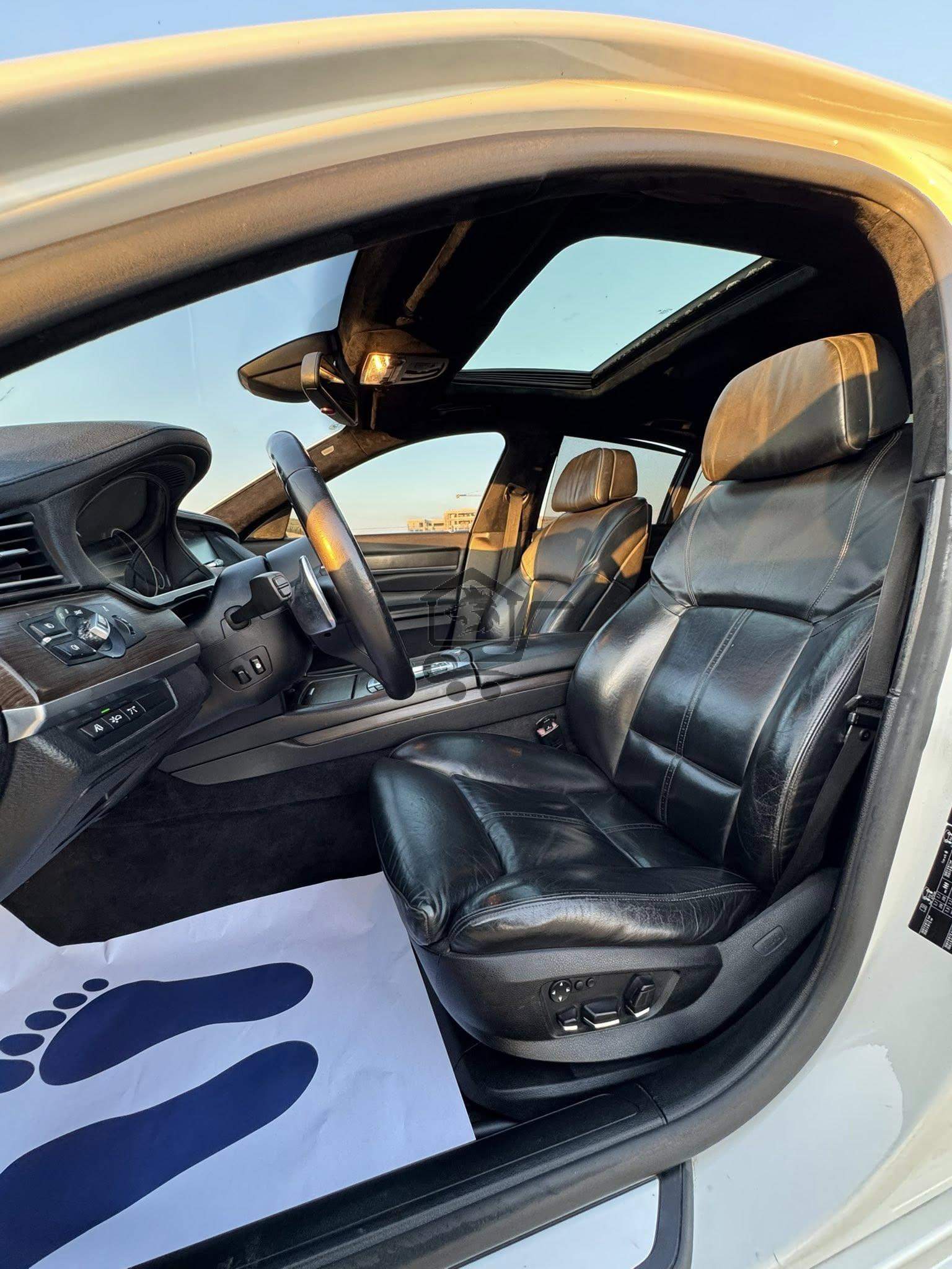 BMW 740 Li - الصورة 7