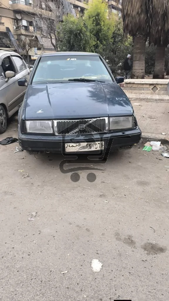 فولفو 93