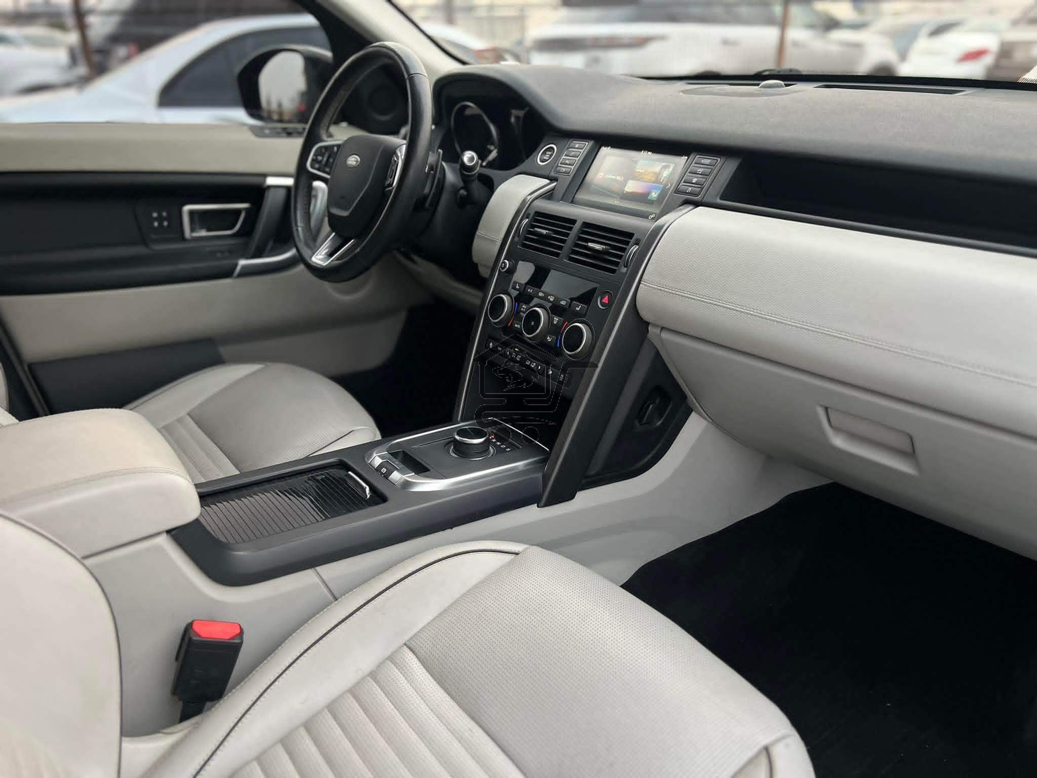 لاند روفر - الصورة 8