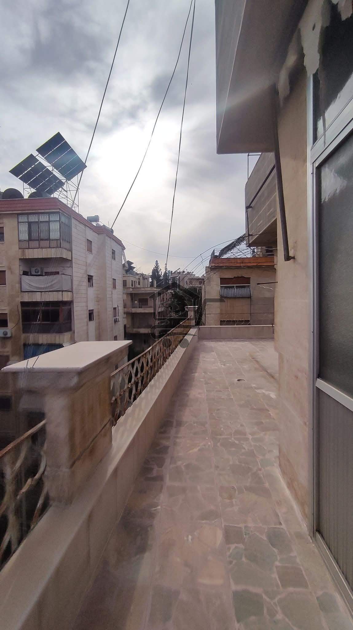 بيت في المحافظة - الصورة 3