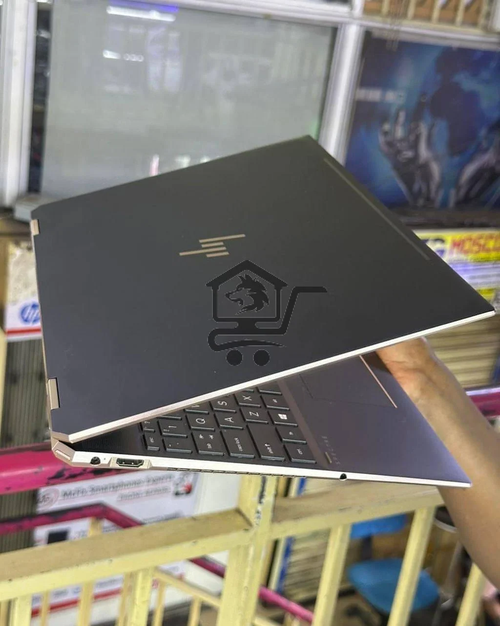 Hp Spectre X360 15-D - الصورة 2