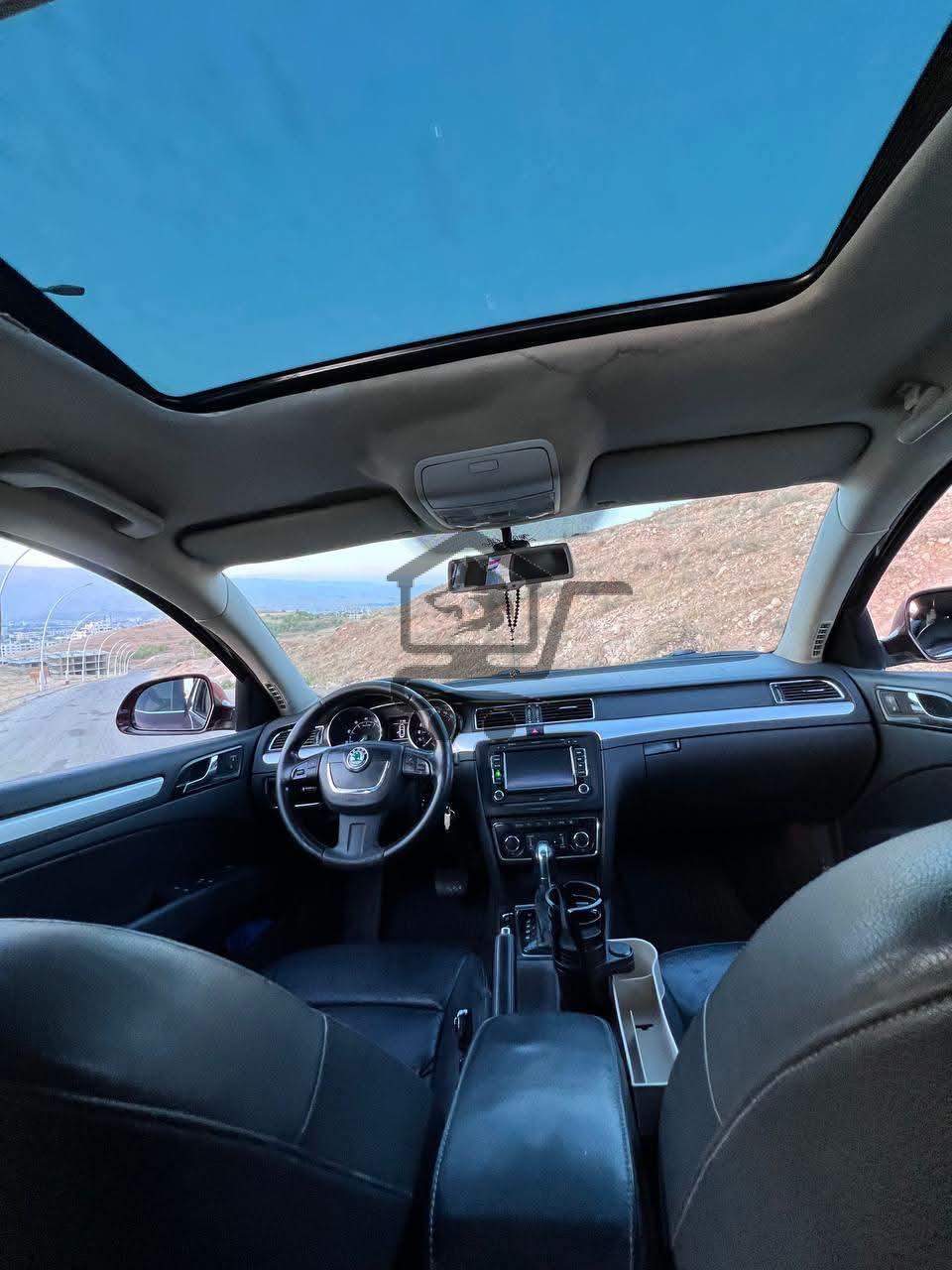 Skoda Superb - الصورة 6