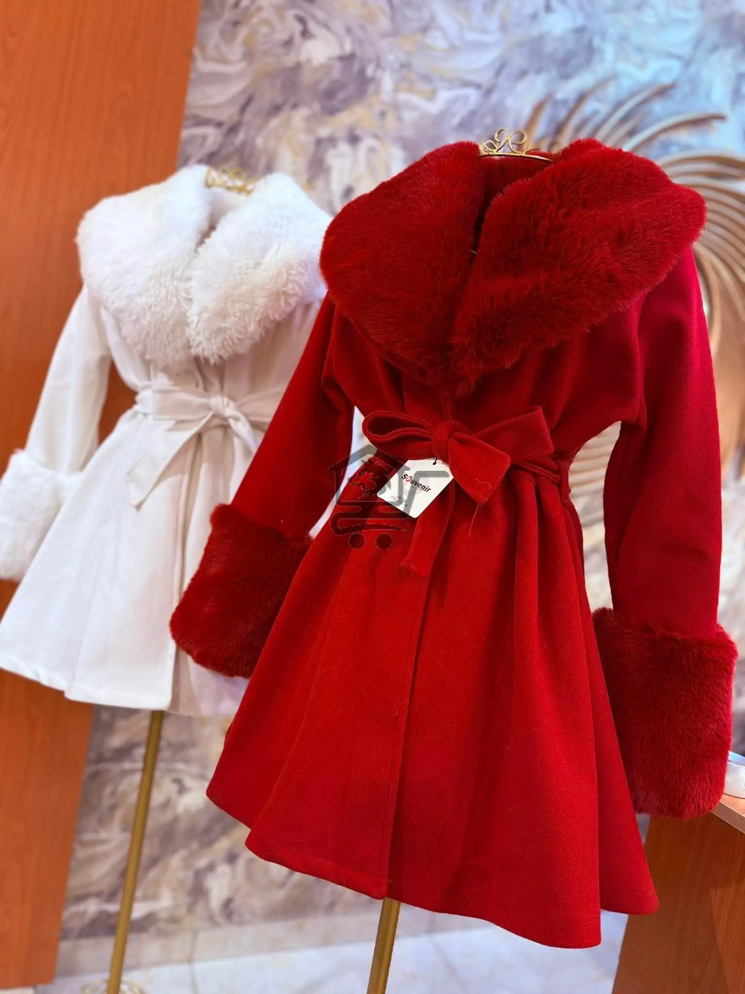 جاكيت جوخ ملكي - الصورة 2