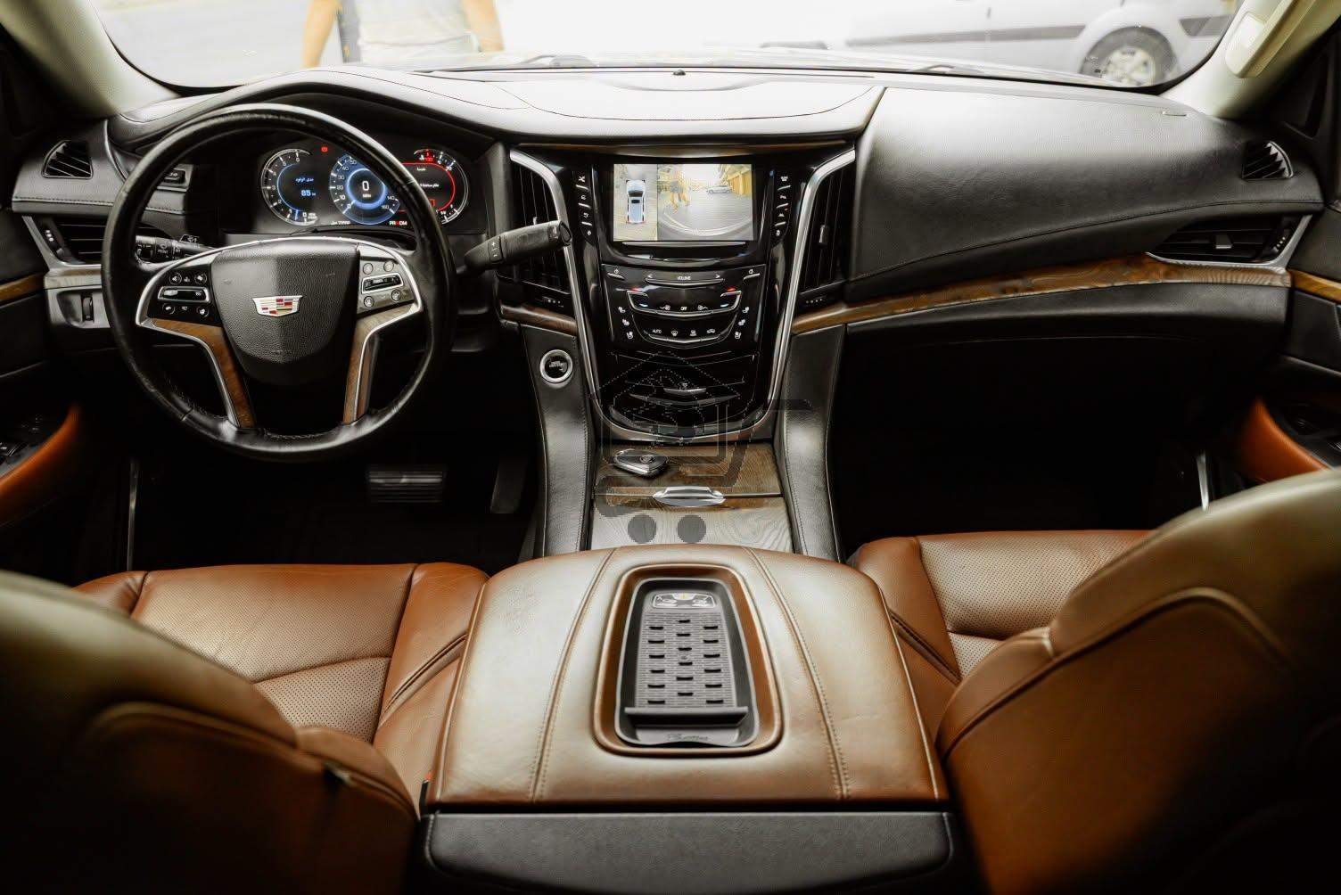 Cadillac Escalade ESV - الصورة 7