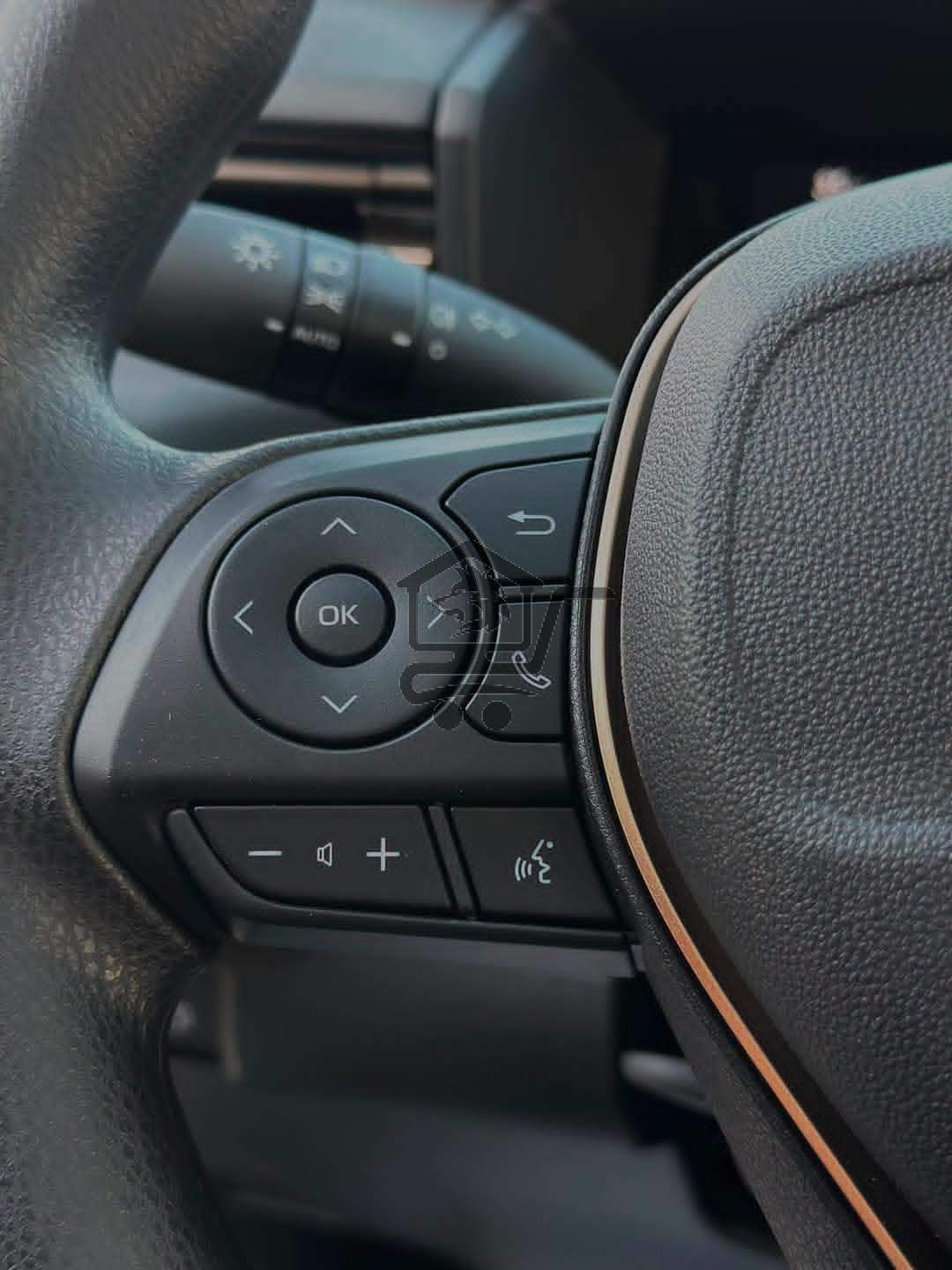 Toyota Corolla Hybrid - الصورة 6