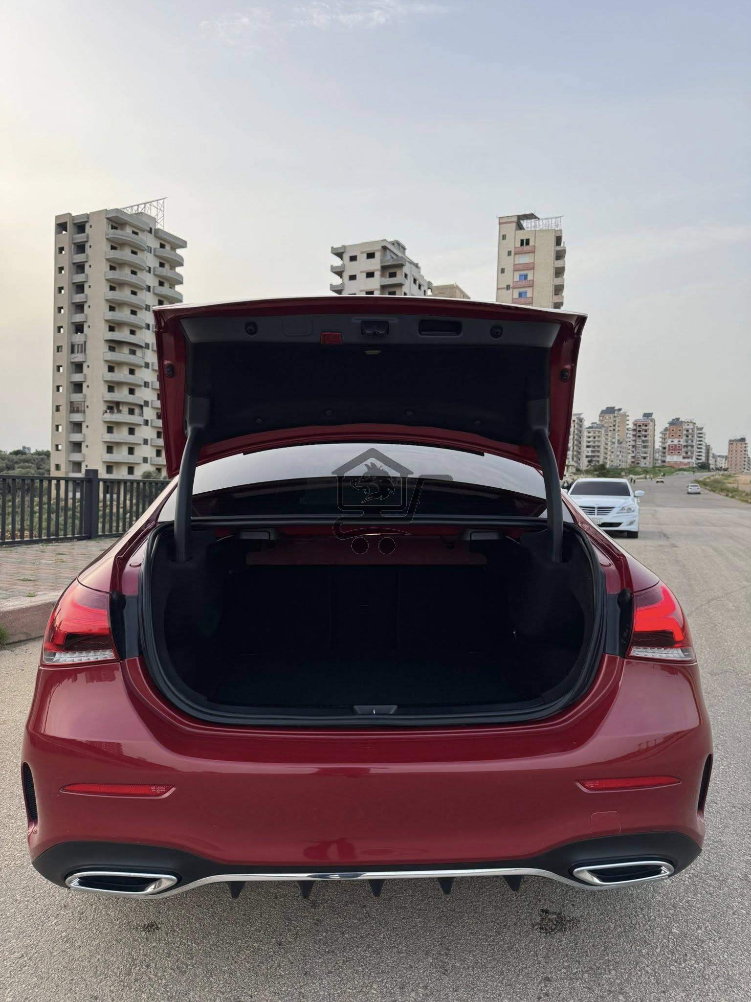 Mercedes-Benz Class A220 - الصورة 6