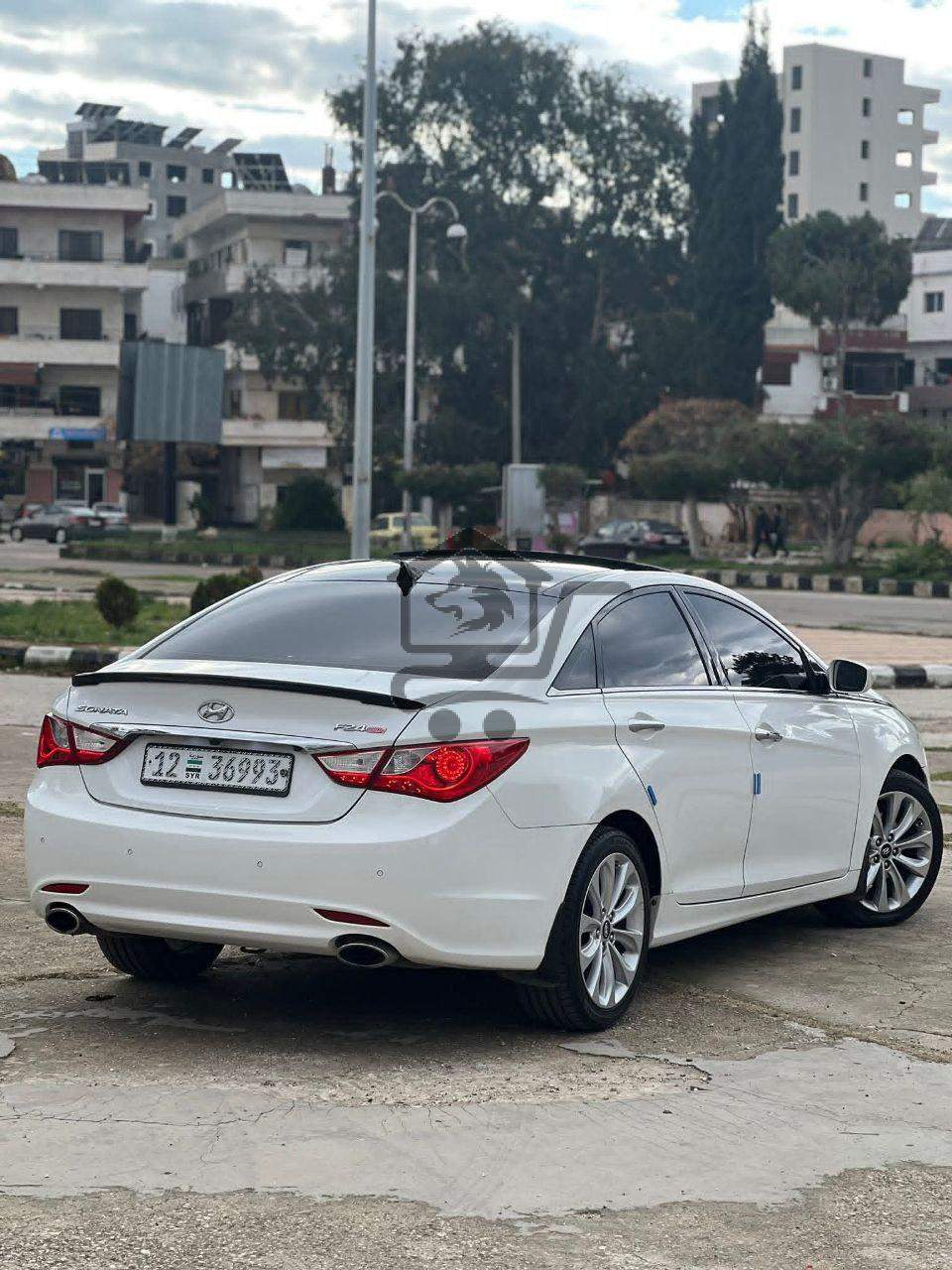 HUYNDAI SONATA 2011 - الصورة 2