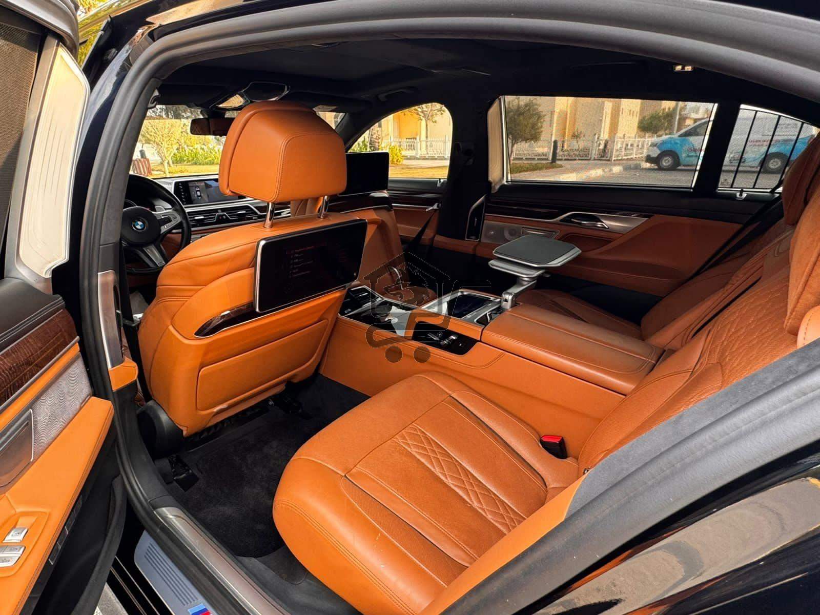 BMW 730Li 2018 - الصورة 8