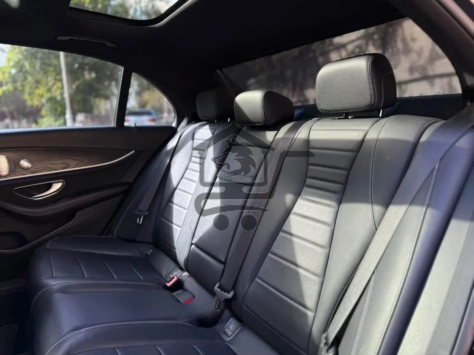 Mercedes - الصورة 6