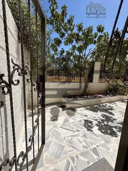 بيت فخم بموقع خدمي بإمتياز - الصورة 9