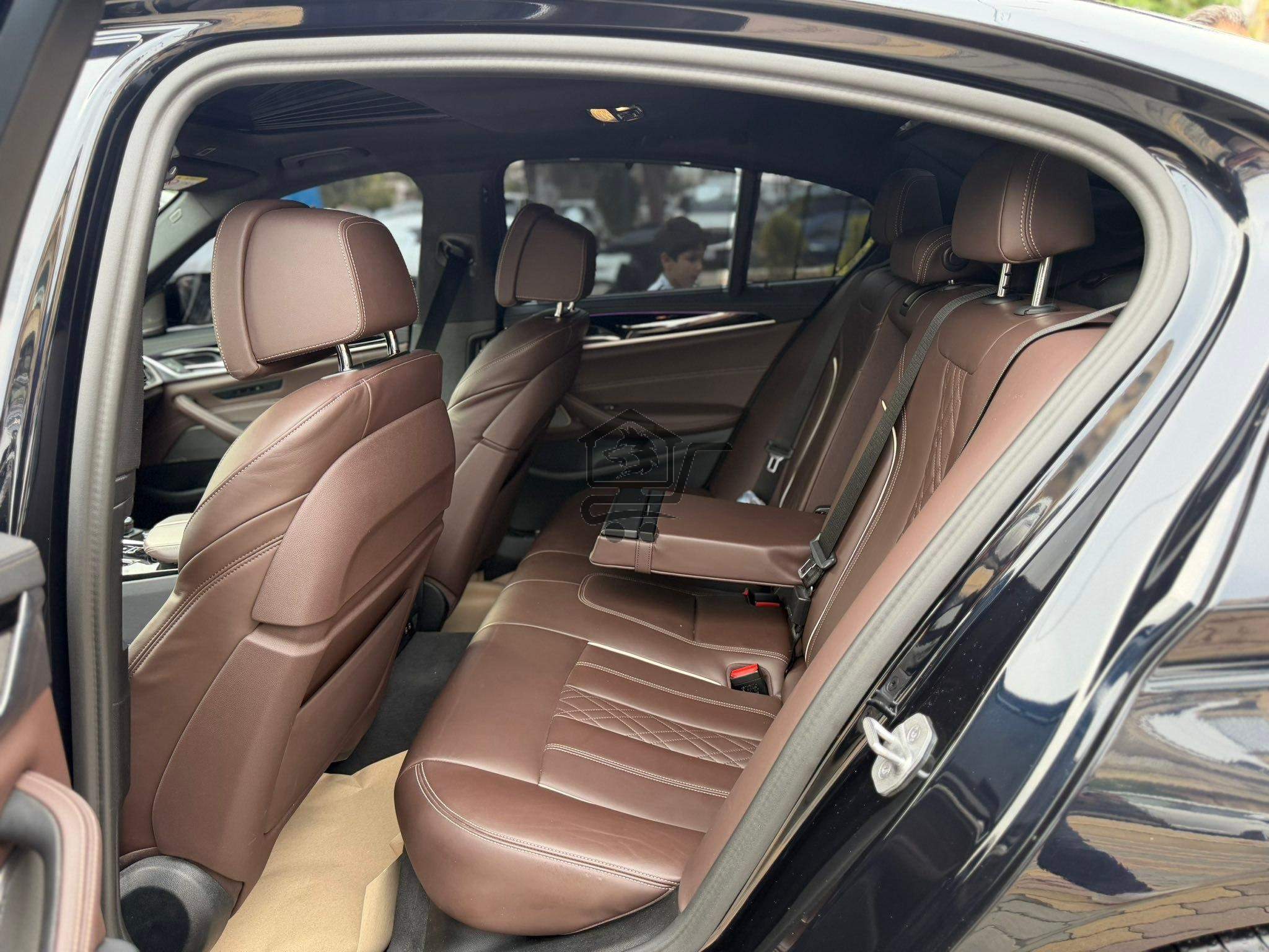 BMW 530i xDrive - الصورة 10