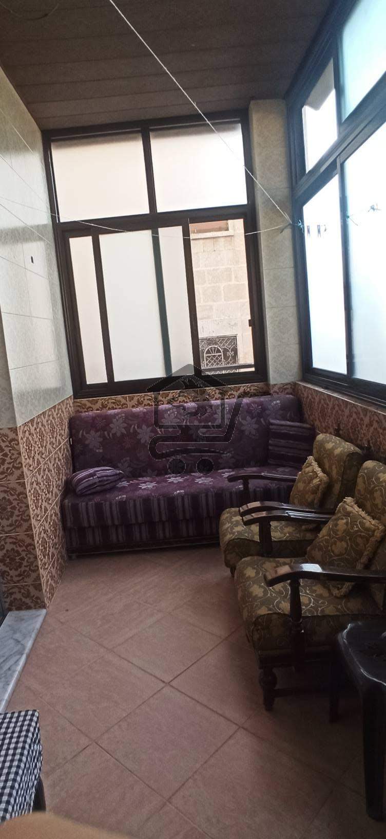 شقة بمواصفات جيدة - الصورة 7