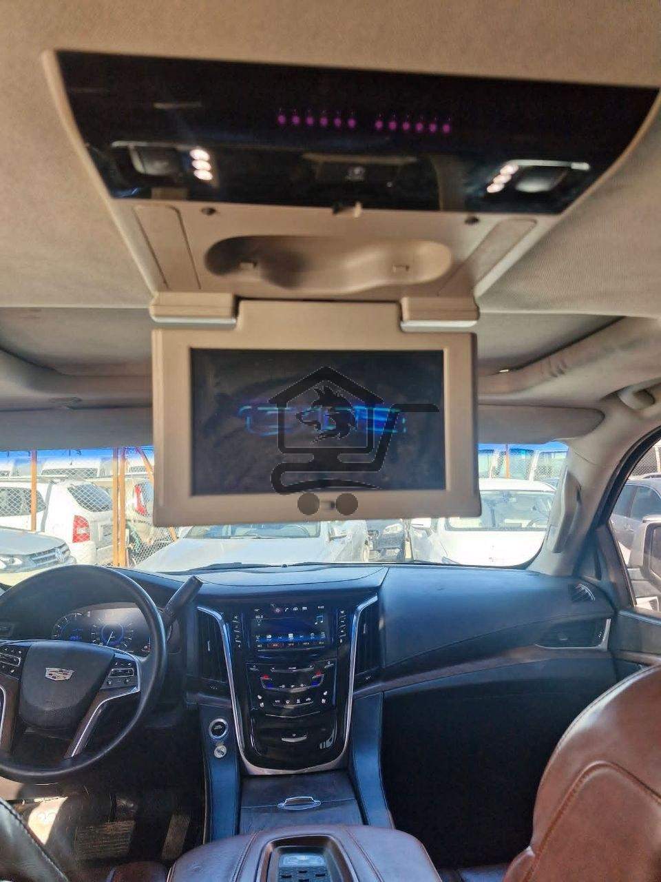 Cadillac Escalade 2016 - الصورة 8