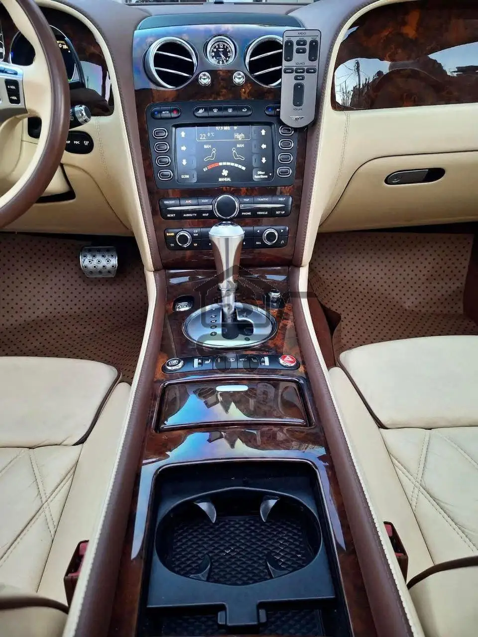 Bentley SPEED 2009 - الصورة 7