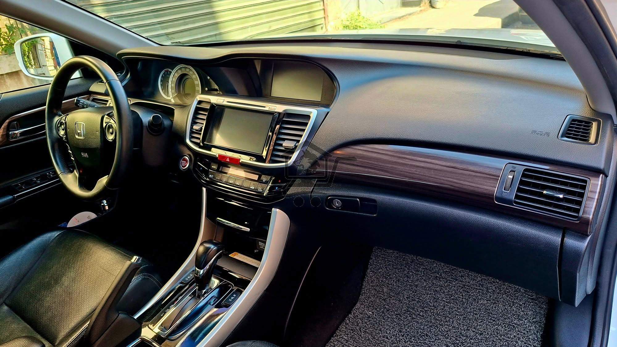 Honda Accord 2017 - الصورة 9