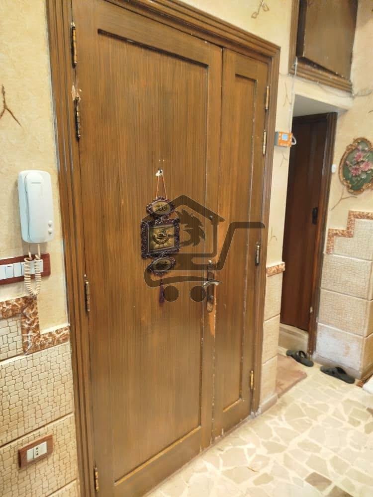 شقة بمساحة جيدة - الصورة 6