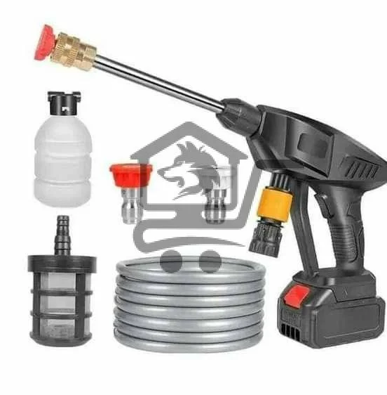 فرد غسيل للسيارات - الصورة 1